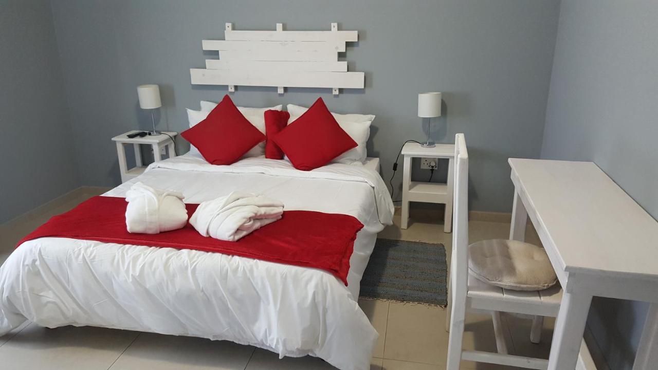 Bella Luna Bed And Breakfast Walvis Bay Exterior photo