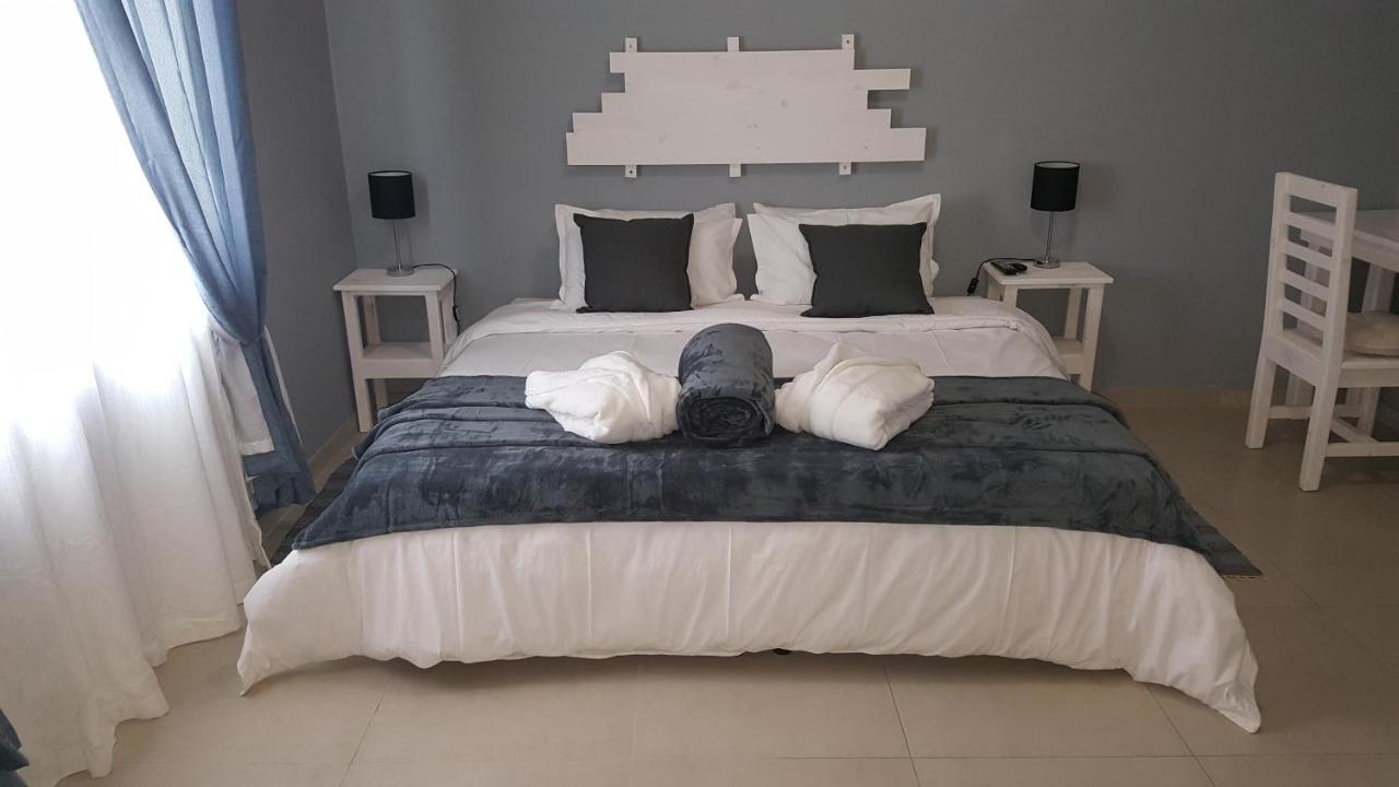 Bella Luna Bed And Breakfast Walvis Bay Exterior photo